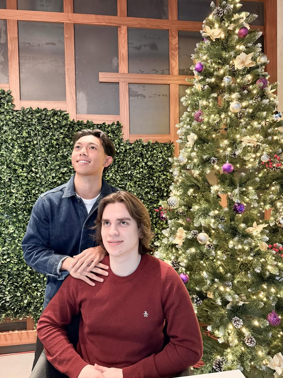 \ud83c\udf8412 Days. 12 Giveaways. \ud83c\udf84\nDay 2 is HERE - UGGS Tasman GIVEAWAY \n\nOur staff is already dreaming about what Uggs they want!!\n\nHere's how to enter:\n\n\ud83d\udc40 Follow this account \n\ud83d\udc9cLike this photo \n\ud83d\udcadTag 2 friends and Comment your favorite Uggs \n\nBonus Entries: Comment and Like the same post on Facebook for 5 extra entries \u203c\ufe0f\n\n