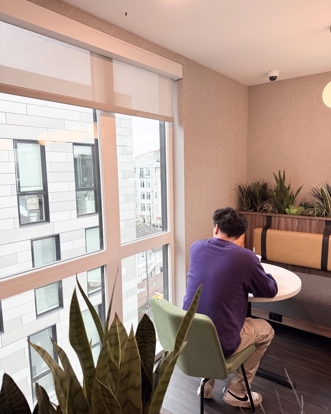 Soar to new heights in our Sky Lounge! Whether you're hosting guests, studying, enjoying a watch party, or part of our community events, there's plenty to enjoy.\n\nDon't forget to check community rewards for event schedules and stay alert for exciting giveaways. Mark your calendar: Hot Cocoa Bar is coming this Tuesday! Who's joining us?\n\n