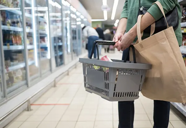 Sudent apartments with grocery on-site