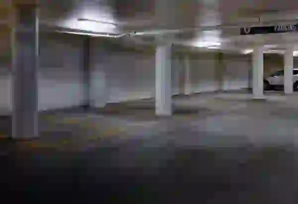 Student housing near UW campus with parking